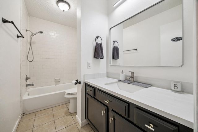 11526 Villa Heights Drive, Houston, TX 77066