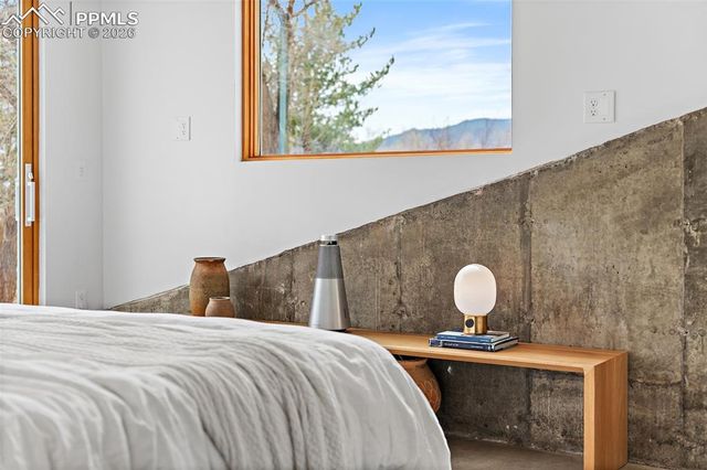 3328 W Bijou Street, Colorado Springs, CO 80904