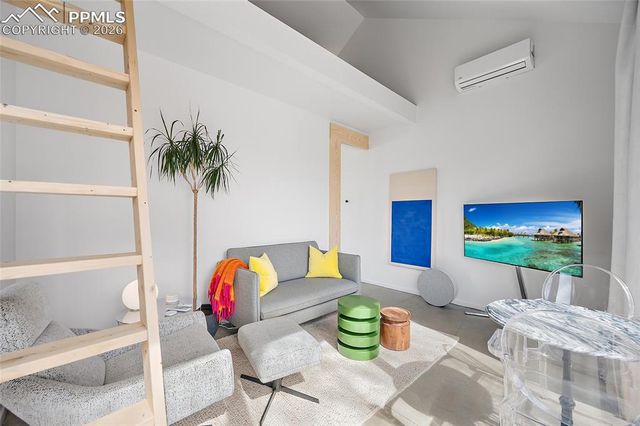 3328 W Bijou Street, Colorado Springs, CO 80904