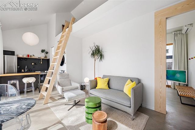 3328 W Bijou Street, Colorado Springs, CO 80904