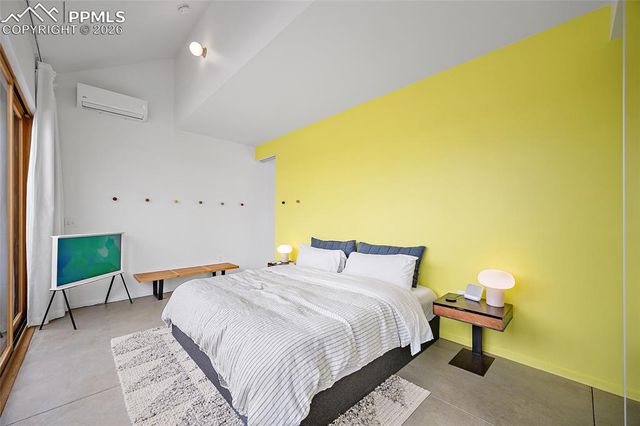 3328 W Bijou Street, Colorado Springs, CO 80904