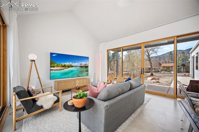 3328 W Bijou Street, Colorado Springs, CO 80904