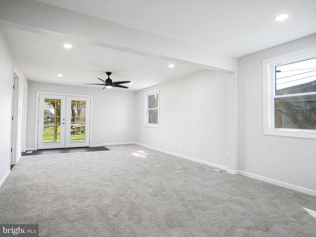 15 PEACH RD, Elkton, MD 21921