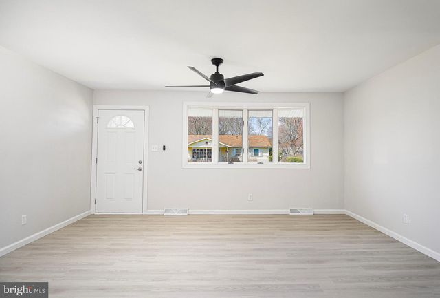 15 PEACH RD, Elkton, MD 21921