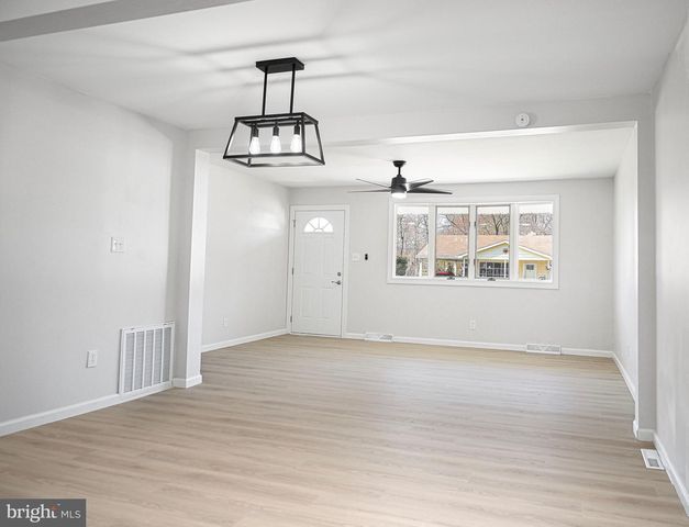 15 PEACH RD, Elkton, MD 21921