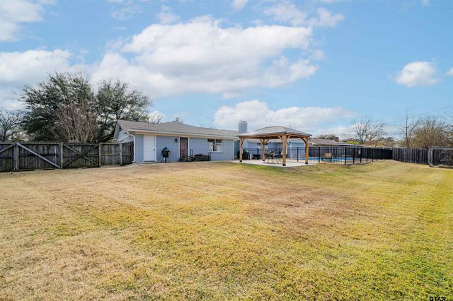 401 Sheffield Dr., Longview, TX 75605