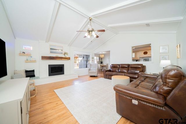 401 Sheffield Dr., Longview, TX 75605