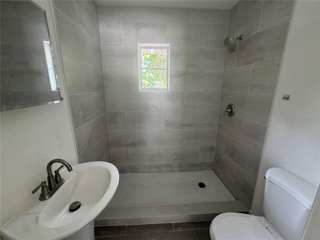 1529 SADLON AVENUE, Clearwater, FL 33756