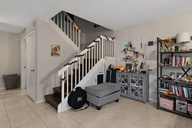 245 Charter Way, West Palm Beach, FL 33407