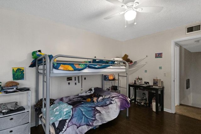 245 Charter Way, West Palm Beach, FL 33407