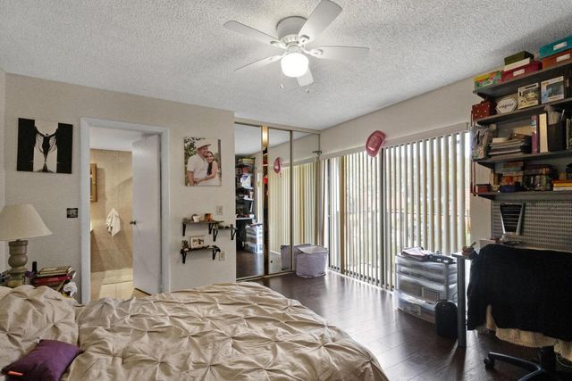 245 Charter Way, West Palm Beach, FL 33407