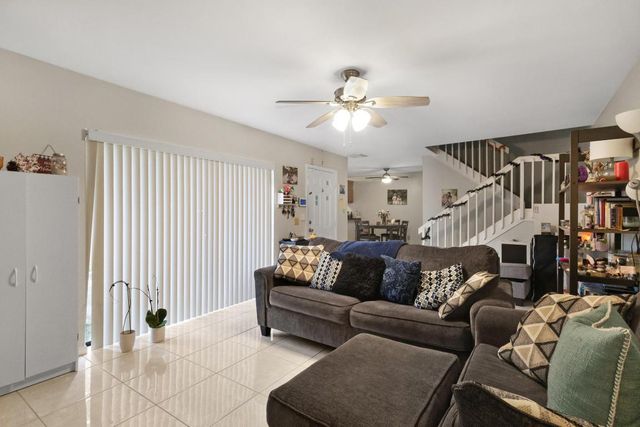 245 Charter Way, West Palm Beach, FL 33407