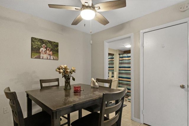 245 Charter Way, West Palm Beach, FL 33407