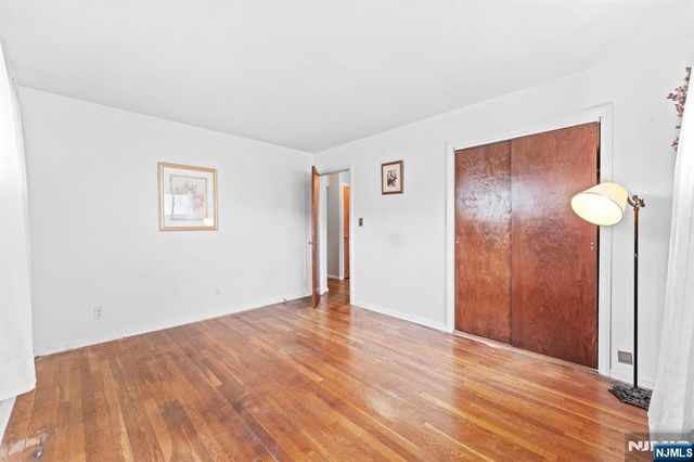 105 Greene Avenue, Totowa, NJ 07512