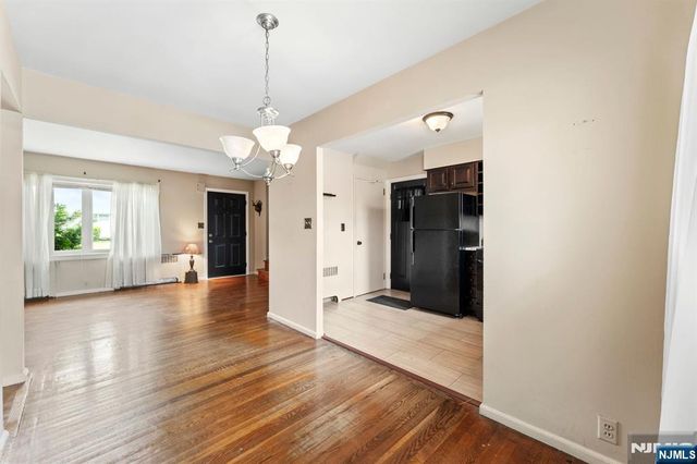 105 Greene Avenue, Totowa, NJ 07512
