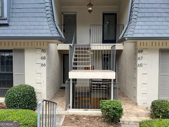 68 La Rue Place, Atlanta, GA 30327