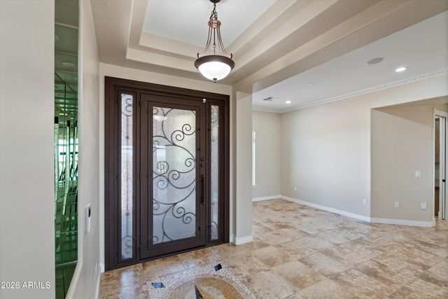 619 E BRILES Road, Phoenix, AZ 85085