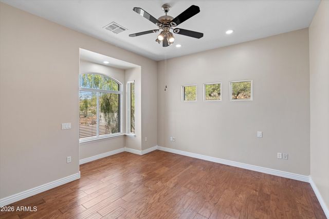619 E BRILES Road, Phoenix, AZ 85085