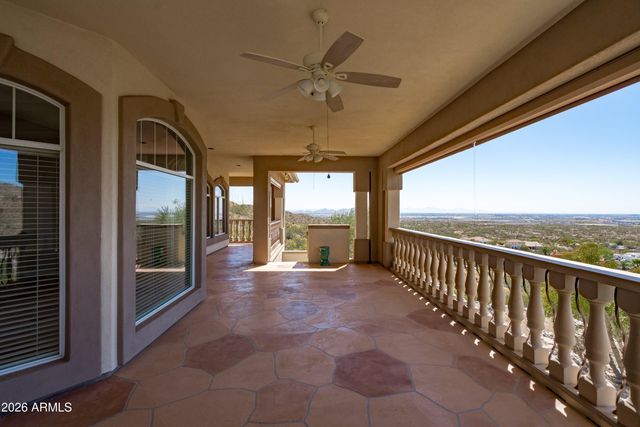 619 E BRILES Road, Phoenix, AZ 85085