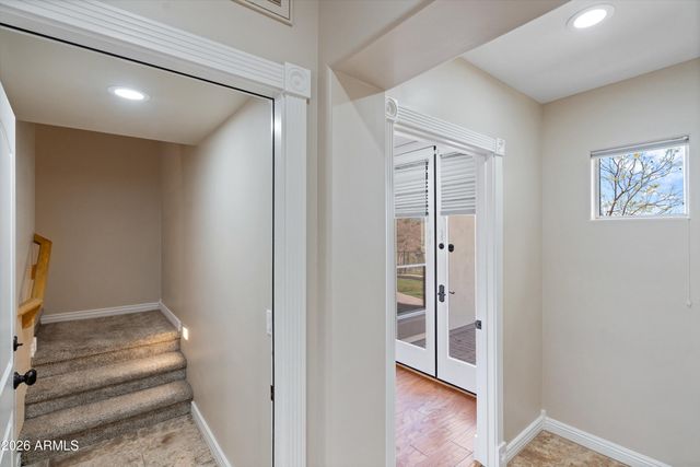 619 E BRILES Road, Phoenix, AZ 85085