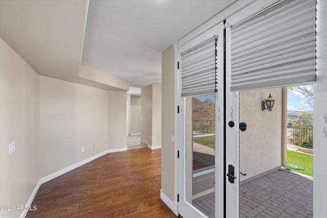 619 E BRILES Road, Phoenix, AZ 85085