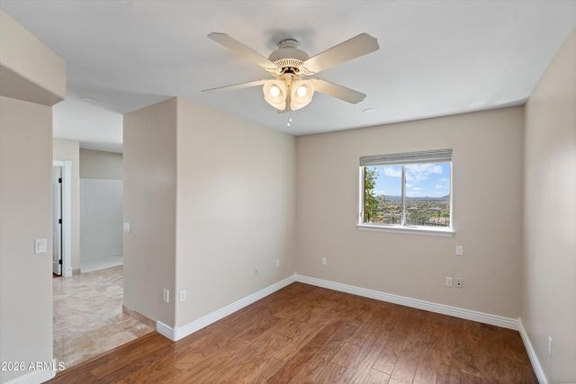 619 E BRILES Road, Phoenix, AZ 85085