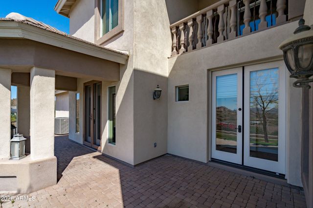 619 E BRILES Road, Phoenix, AZ 85085