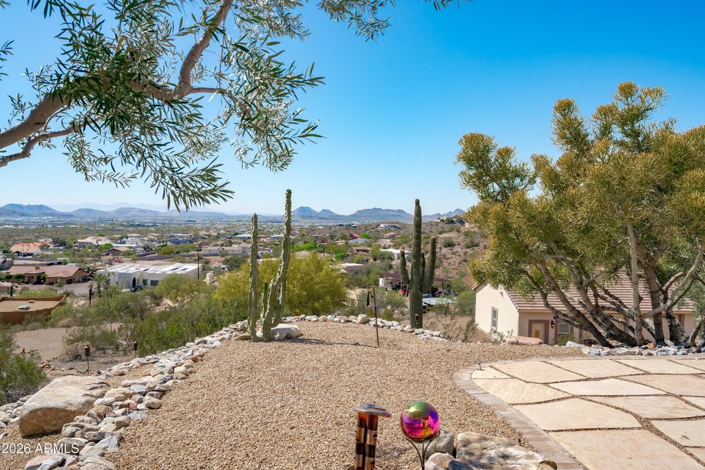 619 E BRILES Road, Phoenix, AZ 85085 — photo 3