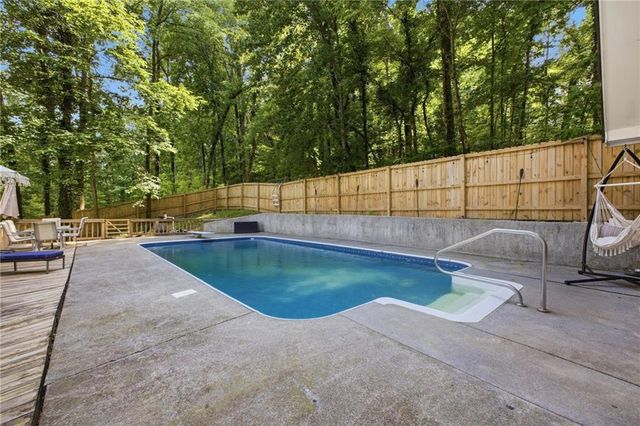 550 Sam Love Road, Rocky Face, GA 30740