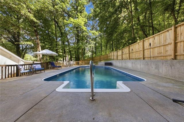 550 Sam Love Road, Rocky Face, GA 30740