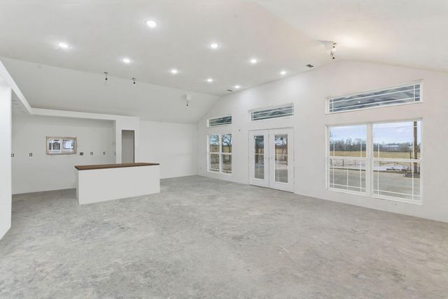 1934 Graefenburg Road, Lawrenceburg, KY 40342