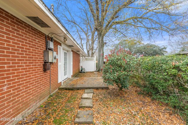 326 W 16th Street, Crowley, LA 70526