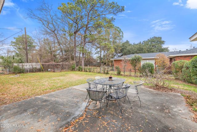 326 W 16th Street, Crowley, LA 70526