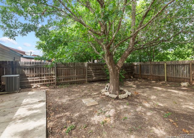 11742 Spring Club, San Antonio, TX 78249