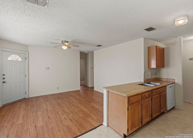 11742 Spring Club, San Antonio, TX 78249