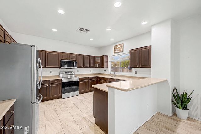 1200 E CARLA VISTA Drive, Gilbert, AZ 85295