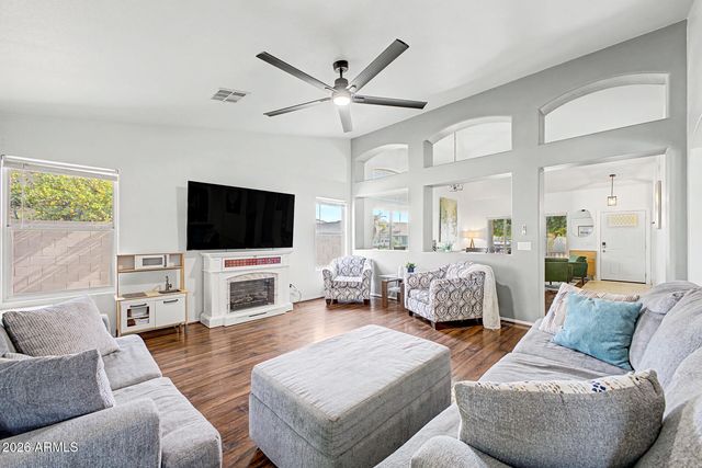 1200 E CARLA VISTA Drive, Gilbert, AZ 85295