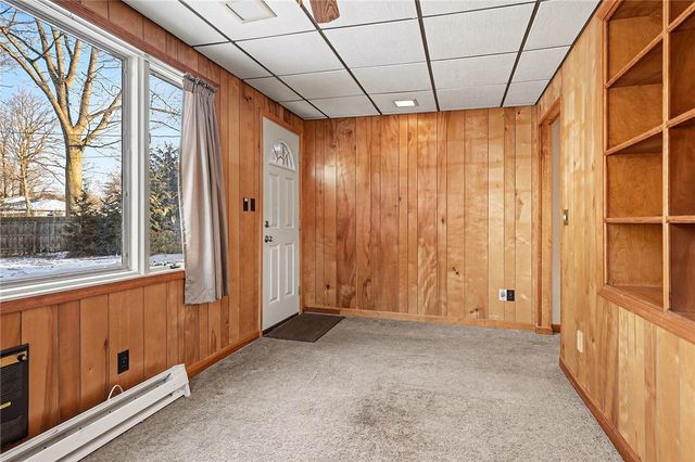 315 Brookview Drive, Irondequoit, NY 14617