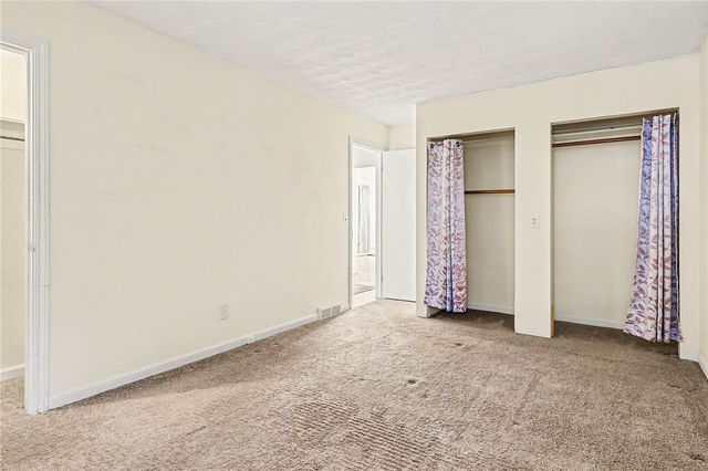 315 Brookview Drive, Irondequoit, NY 14617