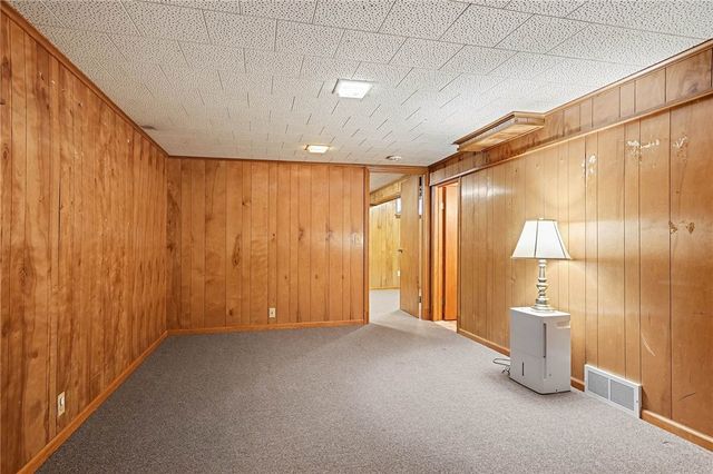 315 Brookview Drive, Irondequoit, NY 14617