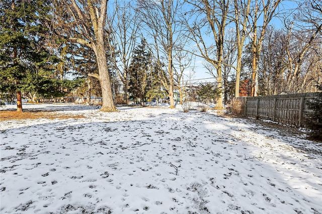 315 Brookview Drive, Irondequoit, NY 14617