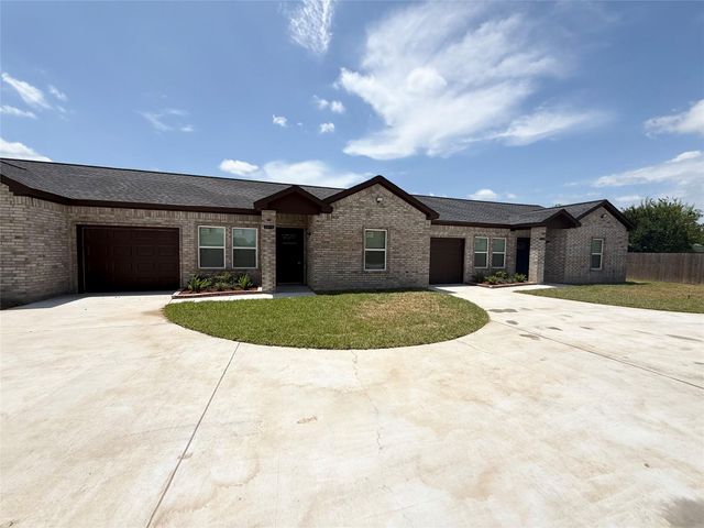9508 Quaker Court A, Rosharon, TX 77045