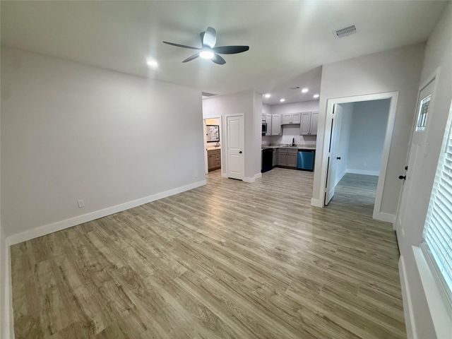 9508 Quaker Court A, Rosharon, TX 77045
