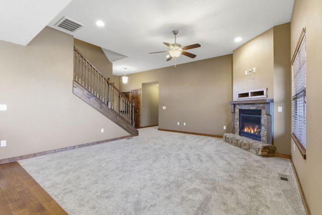 4853 Silo Hills Drive, Springfield, MO 65802