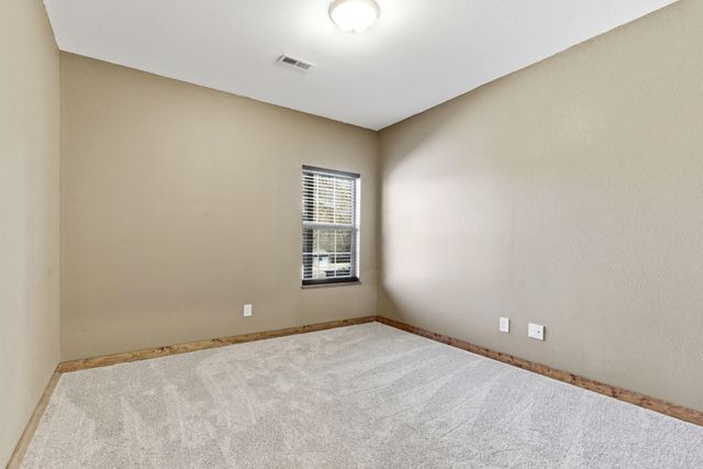 4853 Silo Hills Drive, Springfield, MO 65802