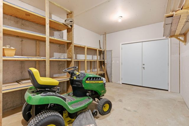 4853 Silo Hills Drive, Springfield, MO 65802