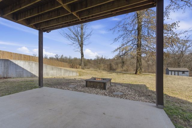 4853 Silo Hills Drive, Springfield, MO 65802
