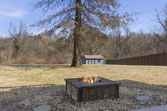 4853 Silo Hills Drive, Springfield, MO 65802