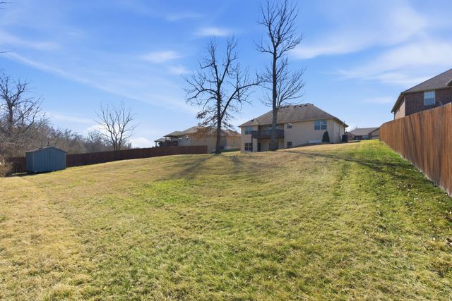 4853 Silo Hills Drive, Springfield, MO 65802
