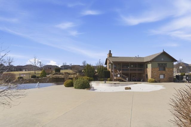4853 Silo Hills Drive, Springfield, MO 65802